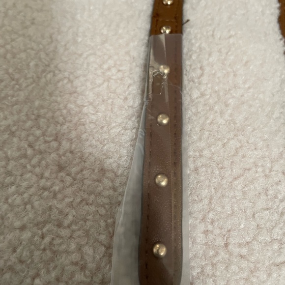 Jessica Simpson Handbag Retails for $118 - Picture 10 of 12